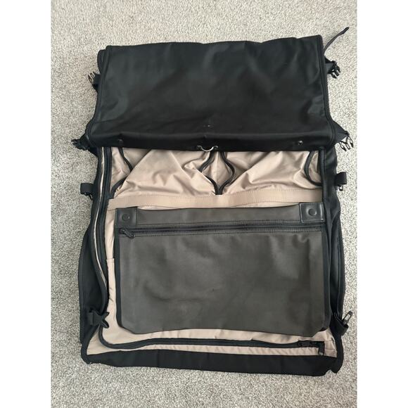 Victorinox Swissgear Strap Garment Bag Black Canvas Travel - Picture 3 of 9